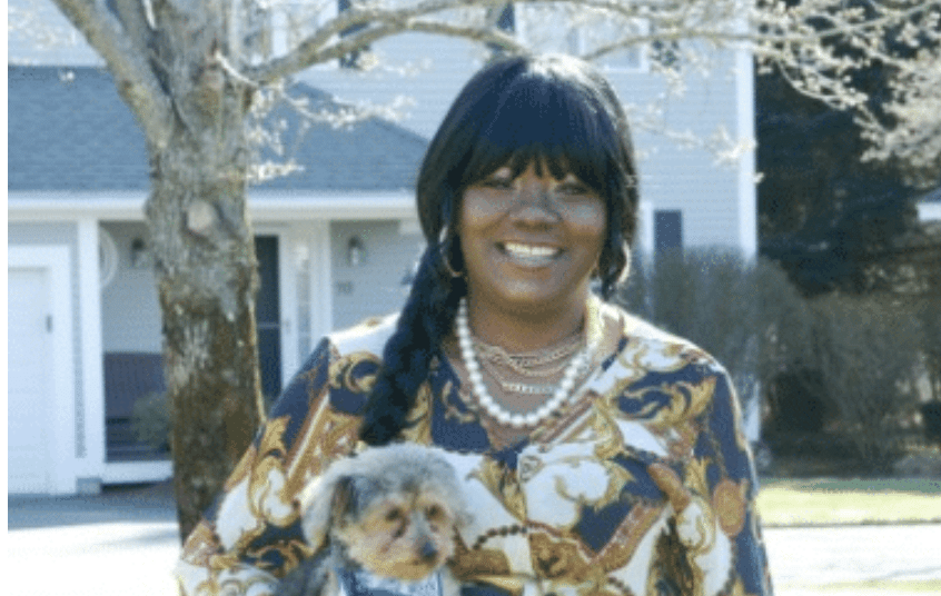 Business leader receives Commonwealth Heroine honor
